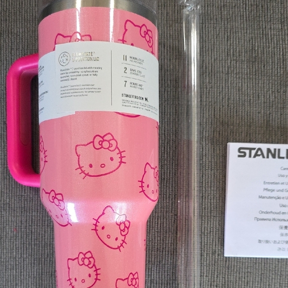 Stanley Pink Hello Kitty Quencher H2.0  Tumbler, 40oz. - Picture 6 of 11